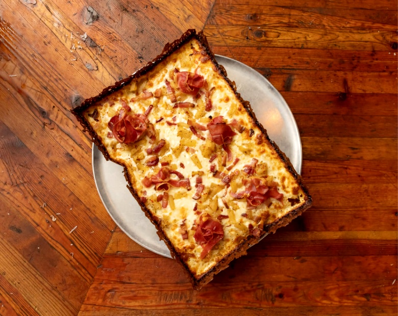 maui wowie detroit pizza